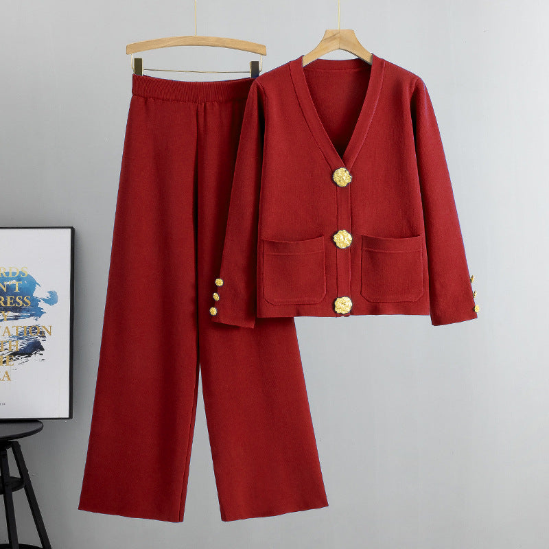 Ensemble Maille Chic 2 Pièces : Cardigan à Boucle Métallique et Pantalon Droit